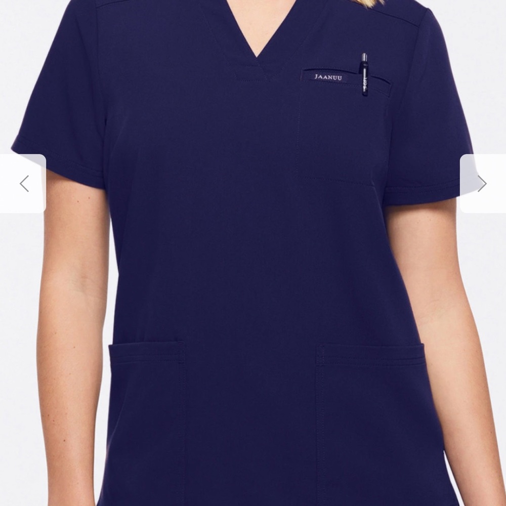 Jaanuu Women’s 3 pocket Scrub Top